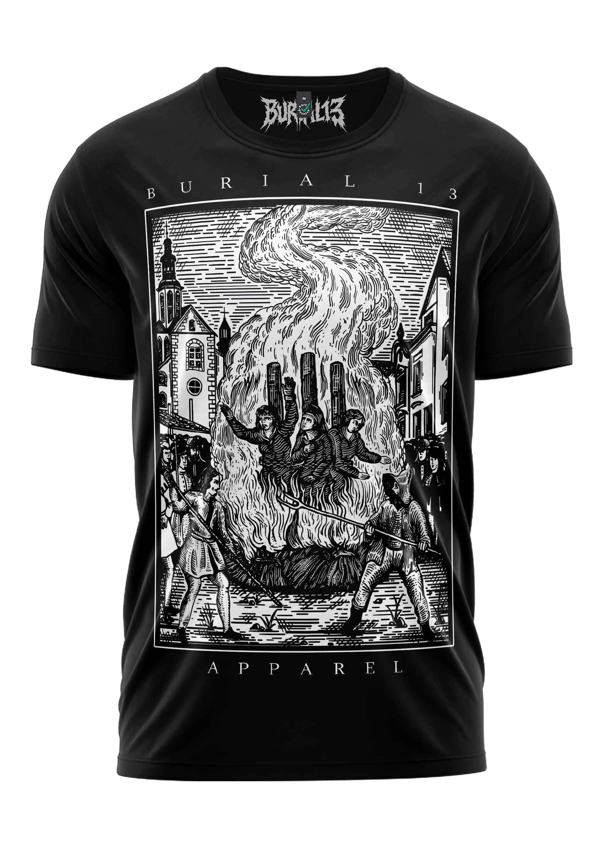 Schwarzes gothic t-shirt aus baumwolle mit bitte horror motiv einer historischen prozessionsszene aufgedruckt
